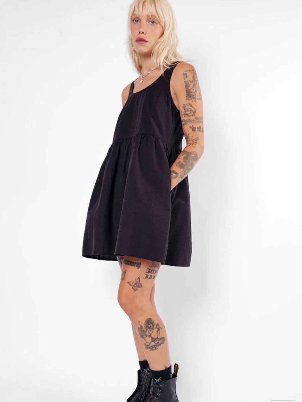 Mary Wyatt Dahlia Smock Dress - Picture 5 of 8